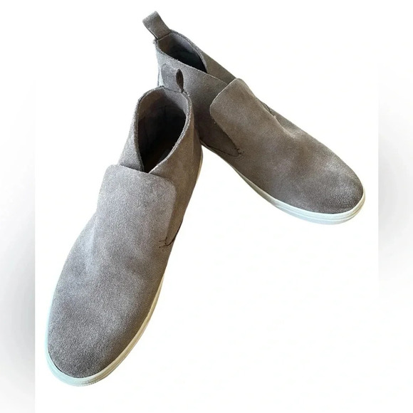 Dolce Vita Taupe Brown Color Pull On Leather Suede Sneaker Shoe Bootie EUC 8.5 - Picture 1 of 7